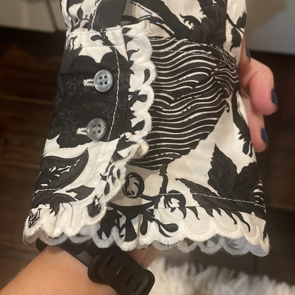 Jcrew black and white paisley like button up - Picture 4 of 5